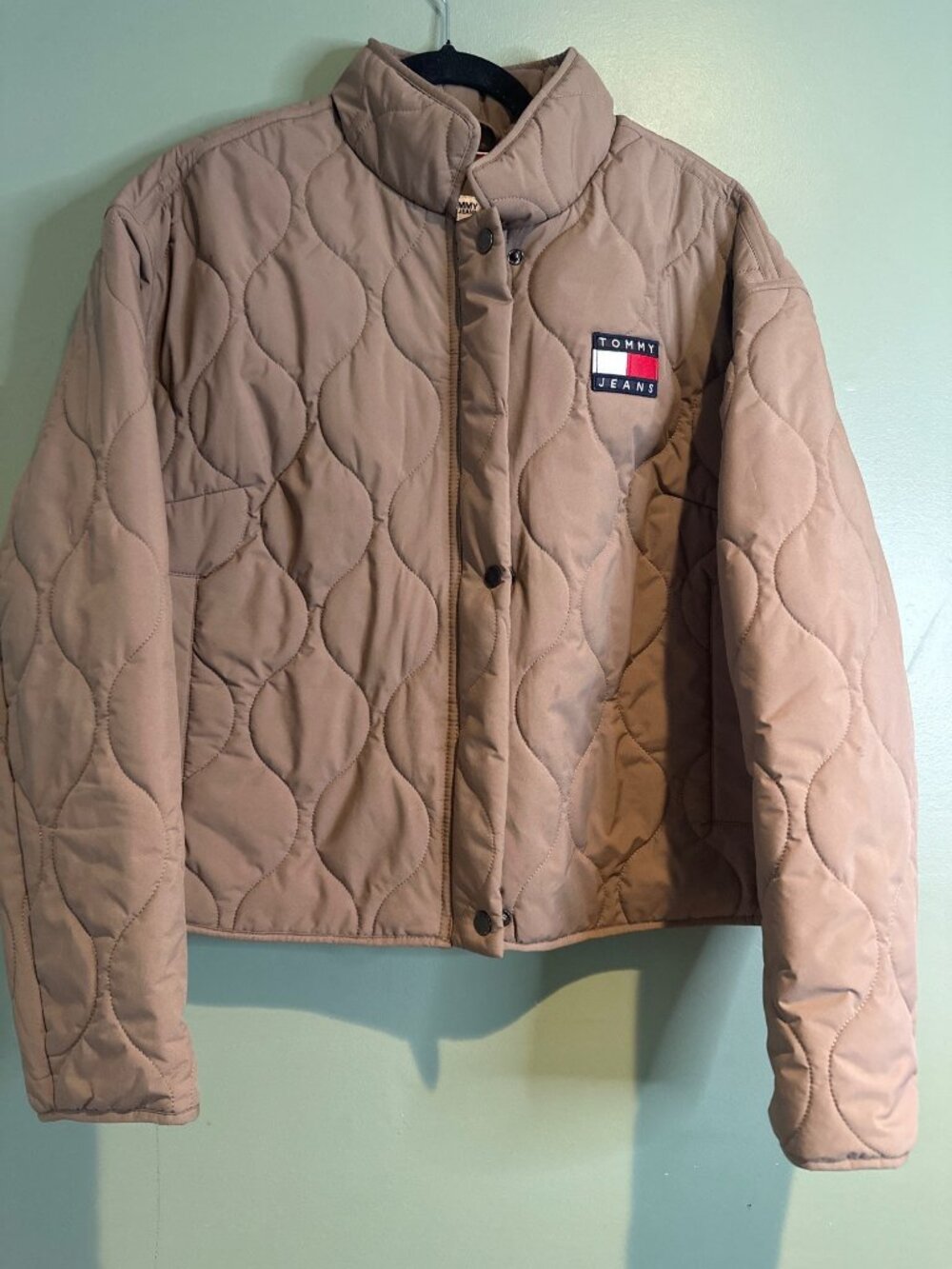 Tommy Jeans Women's M Beige Quilted Jacket Flag Logo 90s Style Retro Preppy